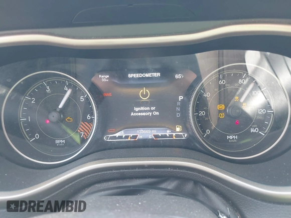 2014 Jeep Cherokee Trailhawk with VIN 1C4PJMBB6EW162303, listed as a IAAI auction lot 41910167 with 133,669 mi miles. Bid and sale history available at carsss.com. Image 7.