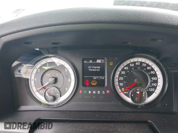 2022 Ram 1500 Tradesman z VIN 3C6RR6KG5NG352432, wystawiony jako IAAI lot #41528831 z przebiegiem 36 717 mil mil oraz . Historia ofert i sprzedaży dostępna na DreamBid. Obrazek 7.