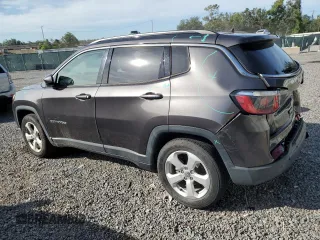 2020 Jeep Compass Latitude with VIN 3C4NJCBB4LT102217, listed as a Copart auction lot 59883755 with 56,257 mi miles and Non repairable. Bid and sale history available at DreamBid. Image 2.