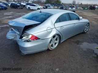 2006 Mercedes-Benz CLS-Class with VIN WDDDJ75X16A052145, listed as a IAAI auction lot 41644115 with 15 mi miles. Bid and sale history available at carsss.com. Image 4.