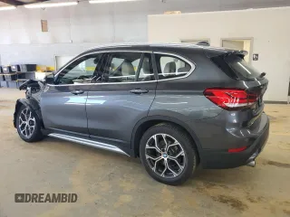 2021 BMW X1 xDrive28i with VIN WBXJG9C00M5S35249, listed as a Copart auction lot 61895775 with 34,641 mi miles and Salvage title. Bid and sale history available at DreamBid. Image 2.