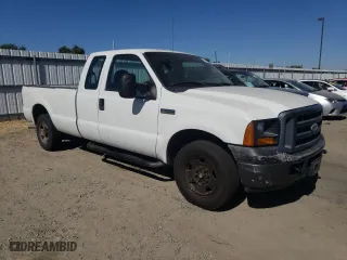 2006 Ford Super Duty F-250 XL with VIN 1FTSX20596EB22332, listed as a Copart auction lot 67572084 with 168,767 mi miles and Clean Title. Bid and sale history available at carsss.com. Image 4.