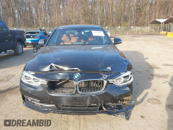 2016 BMW 3 Series 328i xDrive z VIN WBA8E3G58GNU02737, wystawiony jako IAAI lot #41882960 z przebiegiem 63 966 mil mil oraz . Historia ofert i sprzedaży dostępna na DreamBid. Obrazek 12.