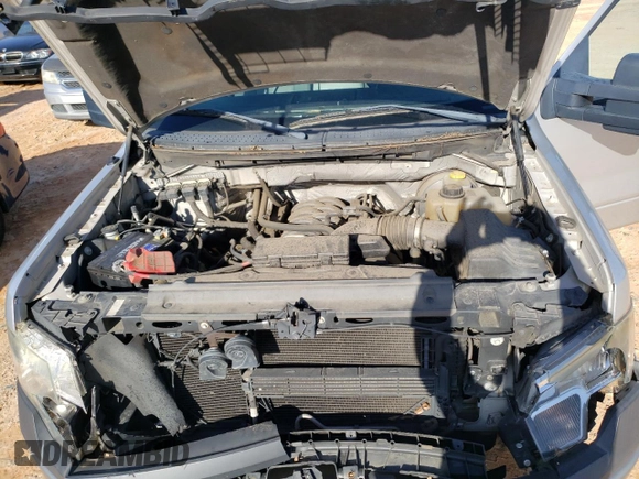 2014 Ford F-150 XL with VIN 1FTPF1CF8EKG24210, listed as a Copart auction lot 47992275 with 148,271 mi miles and Clean title. Bid and sale history available at DreamBid. Image 11.
