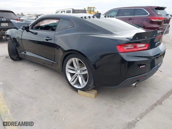 2018 Chevrolet Camaro 2LT with VIN 1G1FD1RS7J0145362, listed as a IAAI auction lot 40999840 with 67,697 mi miles. Bid and sale history available at carsss.com. Image 3.
