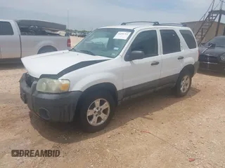 2005 Ford Escape XLT with VIN 1FMYU03125KE16019, listed as a IAAI auction lot 42256715 with 222,592 mi miles and . Bid and sale history available at DreamBid. Image 17.
