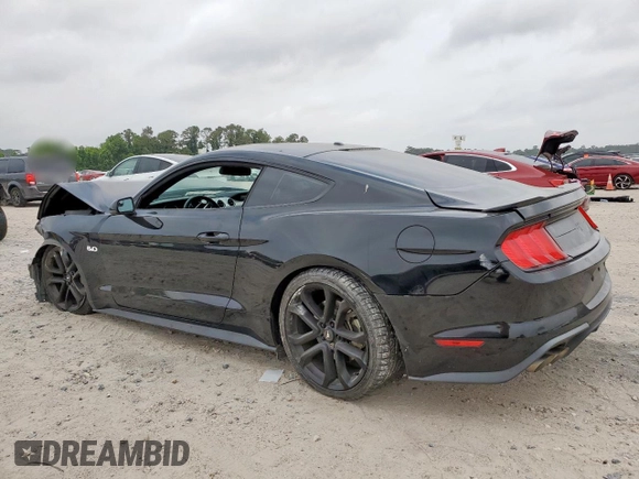 2019 Ford Mustang GT z VIN 1FA6P8CF6K5152848, wystawiony jako Copart lot #57571295 z przebiegiem 57 395 mil mil oraz Szkody całkowita. Historia ofert i sprzedaży dostępna na DreamBid. Obrazek 2.