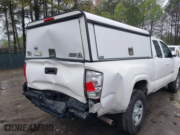 2016 Toyota Tacoma SR with VIN 5TFRX5GN9GX065061, listed as a IAAI auction lot 41960350 with 190,863 mi miles and . Bid and sale history available at carsss.com. Image 6.