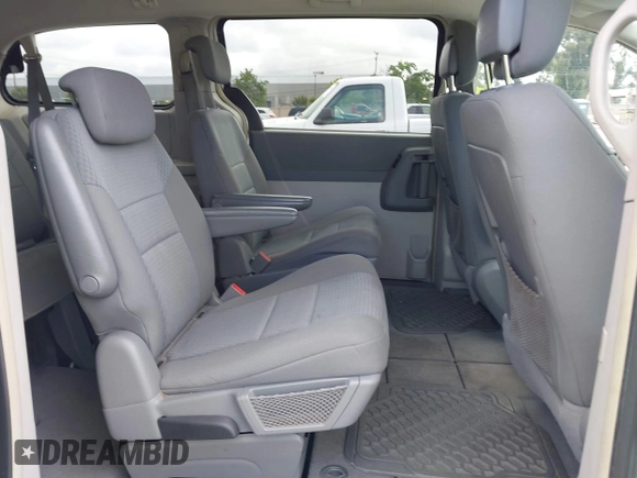 2010 Chrysler Town & Country Touring with VIN 2A4RR5D11AR432126, listed as a IAAI auction lot 42261584 with 135,638 mi miles and . Bid and sale history available at DreamBid. Image 8.