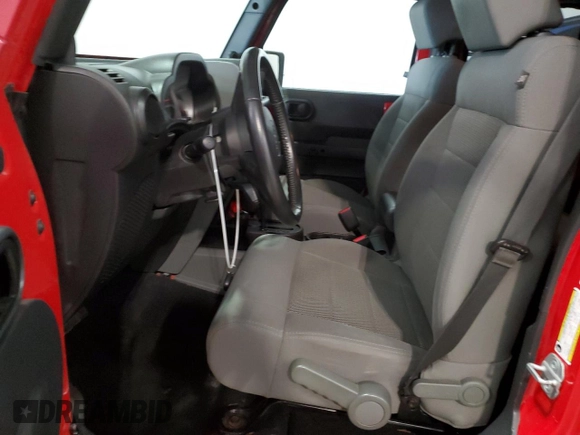 2008 Jeep Wrangler Unlimited Rubicon with VIN 1J4GA69138L636233, listed as a Copart auction lot 58620415 with 183,012 mi miles and Clean title. Bid and sale history available at DreamBid. Image 7.