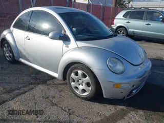2003 Volkswagen New Beetle Coupe GLS with VIN 3VWCK21C53M418371, listed as a IAAI auction lot 41479358 with 148,867 mi miles. Bid and sale history available at carsss.com. Image 1.