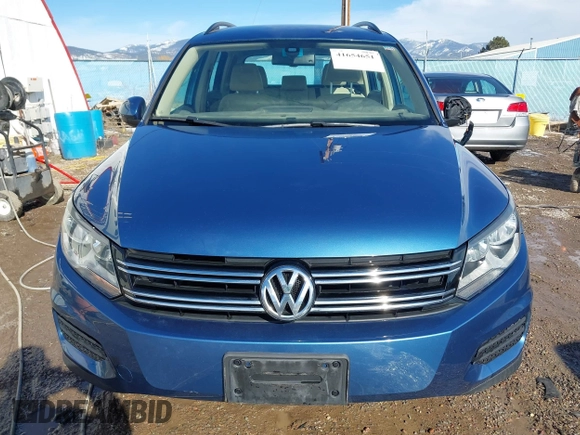 2017 Volkswagen Tiguan S with VIN WVGBV7AX4HK029852, listed as a IAAI auction lot 41654651 with 37,759 mi miles and . Bid and sale history available at DreamBid. Image 13.