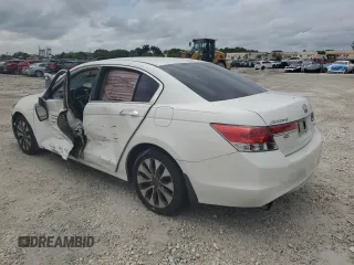 2011 Honda Accord EX-L z VIN 1HGCP3F86BA027595, wystawiony jako Copart lot #56457015 z przebiegiem 167 410 mil mil oraz Szkoda całkowita • Salvage title. Historia ofert i sprzedaży dostępna na DreamBid. Obrazek 2.