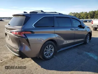 2022 Toyota Sienna XLE z VIN 5TDYRKEC1NS098418, wystawiony jako Copart lot #87546855 z przebiegiem 92 819 mil mil oraz Szkody całkowita. Historia ofert i sprzedaży dostępna na DreamBid. Obrazek 3.