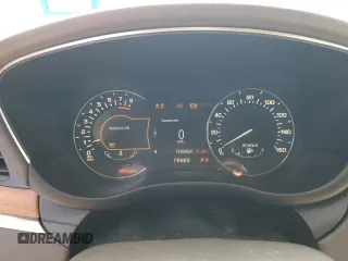 2017 Lincoln MKC Select z VIN 5LMCJ2C96HUL19657, wystawiony jako Copart lot #54157965 z przebiegiem 142 646 mil mil oraz Szkoda całkowita • Salvage title. Historia ofert i sprzedaży dostępna na DreamBid. Obrazek 9.