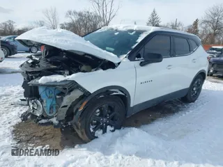 2024 Chevrolet Blazer RS z VIN 3GNKBKRS1RS155981, wystawiony jako IAAI lot #41614035 z przebiegiem 1383 mil mil oraz . Historia ofert i sprzedaży dostępna na DreamBid. Obrazek 2.