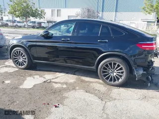 2019 Mercedes-Benz GLC with VIN WDC0J4KB5KF600462, listed as a IAAI auction lot 41709879 with 40,128 mi miles. Bid and sale history available at carsss.com. Image 3.