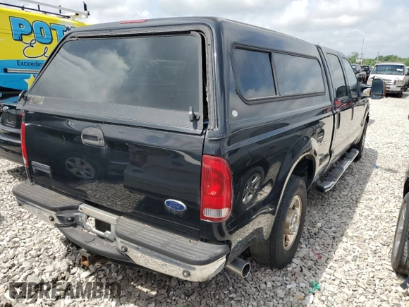 2006 Ford F-250 XL with VIN 1FTSW20P56EC22366, listed as a Copart auction lot 58015465 with 303,484 mi miles and Clean title. Bid and sale history available at DreamBid. Image 3.