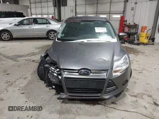2013 Ford Focus SE with VIN 1FADP3F22DL270686, listed as a IAAI auction lot 40560064 with 84,681 mi miles and . Bid and sale history available at DreamBid. Image 13.
