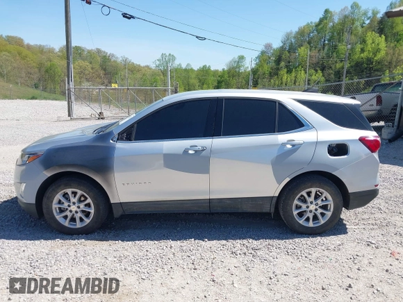 2020 Chevrolet Equinox LT z VIN 3GNAXKEV9LS687807, wystawiony jako IAAI lot #42083221 z przebiegiem Nie podano mil oraz . Historia ofert i sprzedaży dostępna na DreamBid. Obrazek 15.