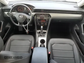 2020 Volkswagen Passat SE z VIN 1VWSA7A38LC011156, wystawiony jako Copart lot #55928405 z przebiegiem 75 791 mil mil oraz Szkoda całkowita • Salvage title. Historia ofert i sprzedaży dostępna na DreamBid. Obrazek 8.
