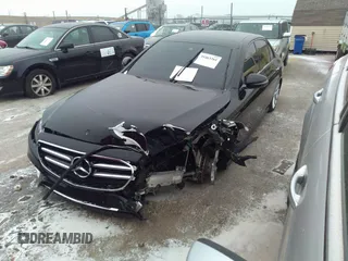 2019 Mercedes-Benz E 450 with VIN WDDZF6JBXKA578859, listed as a IAAI auction lot 35463261 with 32,553 mi miles and . Bid and sale history available at DreamBid. Image 2.