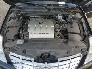 2008 Cadillac DTS 1SD z VIN 1G6KD57Y78U192983, wystawiony jako Copart lot #87672955 z przebiegiem 112 376 mil mil oraz Szkoda całkowita • Salvage title. Historia ofert i sprzedaży dostępna na DreamBid. Obrazek 11.