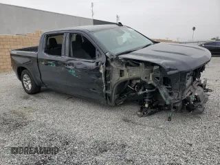 2024 Chevrolet Silverado 1500 LT with VIN 3GCPDKEK2RG420277, listed as a Copart auction lot 50235965 with 9,639 mi miles and Salvage Title. Bid and sale history available at carsss.com. Image 4.