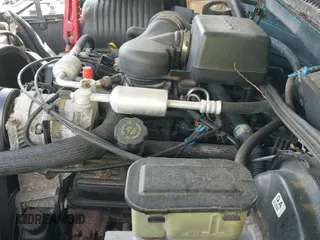 1997 GMC Sierra 1500 с VIN 2GTEK19R1V1509663, выставлен на аукционе IAAI как лот 42374525 с пробегом 138 392 миль миль и . История ставок и продаж доступна на DreamBid. Изображение 16.
