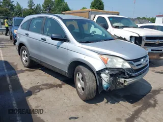2011 Honda CR-V LX z VIN 5J6RE3H35BL042894, wystawiony jako IAAI lot #42411046 z przebiegiem 234 840 mil mil oraz . Historia ofert i sprzedaży dostępna na DreamBid. Obrazek 1.