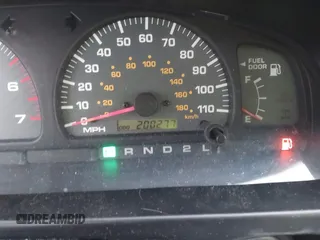 2000 Toyota 4Runner SR5 with VIN JT3GN86R0Y0159931, listed as a IAAI auction lot 40493131 with 200,277 mi miles and . Bid and sale history available at DreamBid. Image 15.