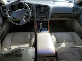 1998 Lexus GS 300 Luxury Perform Sdn with VIN JT8BD68S8W0004228, listed as a Copart auction lot 48612995 with 129,116 mi miles and Clean Title. Bid and sale history available at carsss.com. Image 8.