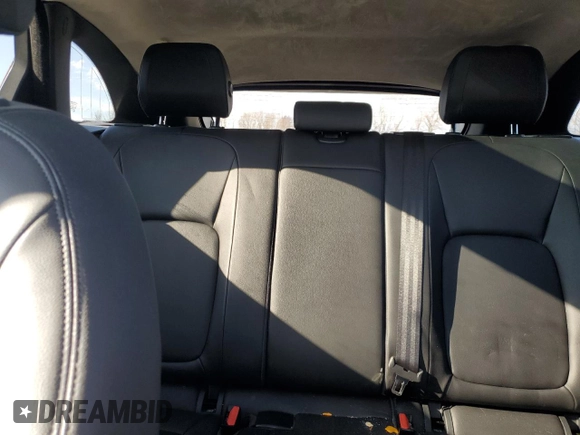 2019 Jaguar F-Pace 25t Premium z VIN SADCJ2FX4KA361999, wystawiony jako Copart lot #52969445 z przebiegiem 47 420 mil mil oraz Szkoda całkowita • Salvage title. Historia ofert i sprzedaży dostępna na DreamBid. Obrazek 10.