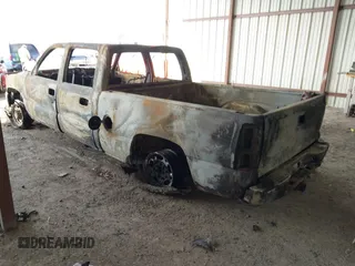 2001 Chevrolet Silverado 1500HD LS with VIN 1GCGK13U01F140108, listed as a IAAI auction lot 41727666 with Not Provided miles and . Bid and sale history available at DreamBid. Image 3.