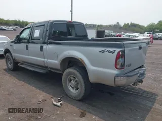 2002 Ford F-250 XL z VIN 1FTNW21L72EA49792, wystawiony jako IAAI lot #42399434 z przebiegiem 248 666 mil mil oraz . Historia ofert i sprzedaży dostępna na DreamBid. Obrazek 3.