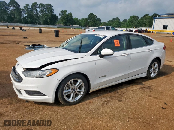 2018 Ford Fusion SE z VIN 3FA6P0LU7JR141756, wystawiony jako Copart lot #57490345 z przebiegiem Nie podano mil oraz Szkoda całkowita • Salvage title. Historia ofert i sprzedaży dostępna na DreamBid. Obrazek 1.