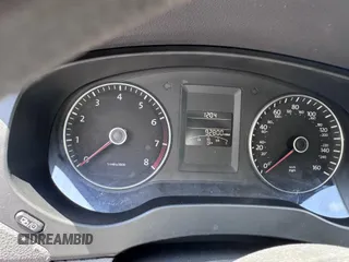 2014 Volkswagen Jetta SE z VIN 3VWD17AJ7EM249444, wystawiony jako IAAI lot #42607896 z przebiegiem 92 800 mil mil oraz . Historia ofert i sprzedaży dostępna na DreamBid. Obrazek 7.
