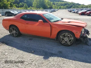 2013 Dodge Challenger R/T z VIN 2C3CDYBT6DH741878, wystawiony jako Copart lot #67059314 z przebiegiem 137 524 mil mil oraz Szkoda całkowita • Salvage title. Historia ofert i sprzedaży dostępna na DreamBid. Obrazek 4.