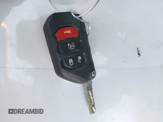 2018 Jeep Wrangler Unlimited Sahara z VIN 1C4HJXEN3JW306282, wystawiony jako IAAI lot #42302821 z przebiegiem 70 204 mil mil oraz . Historia ofert i sprzedaży dostępna na DreamBid. Obrazek 11.