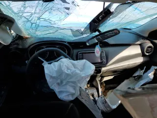 2022 Nissan Kicks S z VIN 3N1CP5BV1NL490430, wystawiony jako Copart lot #58872945 z przebiegiem Nie podano mil oraz Nie do naprawy • Non repairable. Historia ofert i sprzedaży dostępna na DreamBid. Obrazek 8.