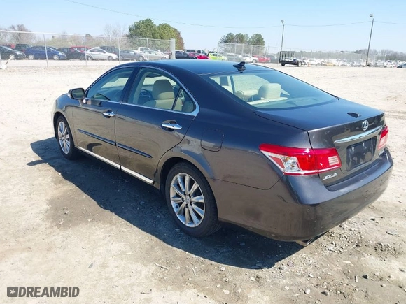2010 Lexus ES 350 with VIN JTHBK1EG6A2409266, listed as a IAAI auction lot 41768886 with 132,100 mi miles. Bid and sale history available at carsss.com. Image 3.
