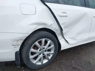 2011 Volkswagen Jetta SE с VIN 3VWBZ7AJ2BM395052, выставлен на аукционе IAAI как лот 42333569 с пробегом 148 986 миль миль и . История ставок и продаж доступна на DreamBid. Изображение 6.