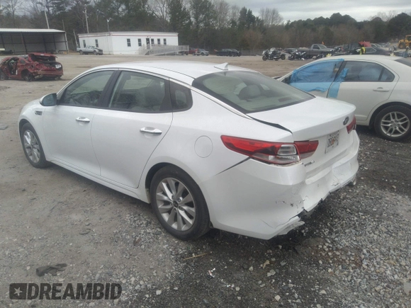 2018 Kia Optima LX with VIN 5XXGT4L38JG272718, listed as a IAAI auction lot 41716428 with 62,000 mi miles. Bid and sale history available at carsss.com. Image 3.