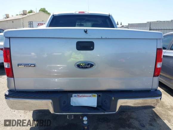 2005 Ford F-150 XLT z VIN 1FTPW12525KC85839, wystawiony jako IAAI lot #42344165 z przebiegiem 133 772 mil mil oraz . Historia ofert i sprzedaży dostępna na DreamBid. Obrazek 16.
