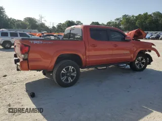 2018 Toyota Tacoma SR5 z VIN 5TFAZ5CN8JX055321, wystawiony jako Copart lot #60101445 z przebiegiem 111 153 mil mil oraz Szkoda całkowita • Salvage title. Historia ofert i sprzedaży dostępna na DreamBid. Obrazek 3.