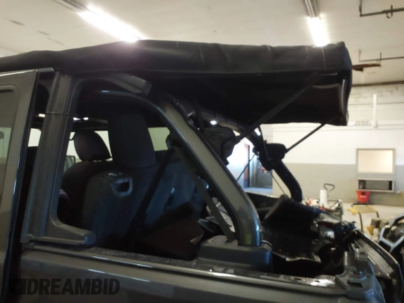 2021 Jeep Wrangler Unlimited Sport S with VIN 1C4HJXDN8MW744768, listed as a IAAI auction lot 41894327 with 47,826 mi miles and . Bid and sale history available at DreamBid. Image 19.