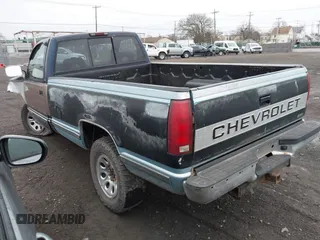 1994 GMC Sierra 1500 with VIN 1GTFC24K7RZ549681, listed as a IAAI auction lot 42038820 with 117,615 mi miles and . Bid and sale history available at DreamBid. Image 3.