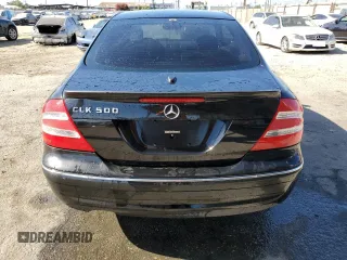 2005 Mercedes-Benz CLK 500 z VIN WDBTJ75JX5F153086, wystawiony jako Copart lot #58191185 z przebiegiem 170 186 mil mil oraz Tytuł czysty. Historia ofert i sprzedaży dostępna na DreamBid. Obrazek 6.