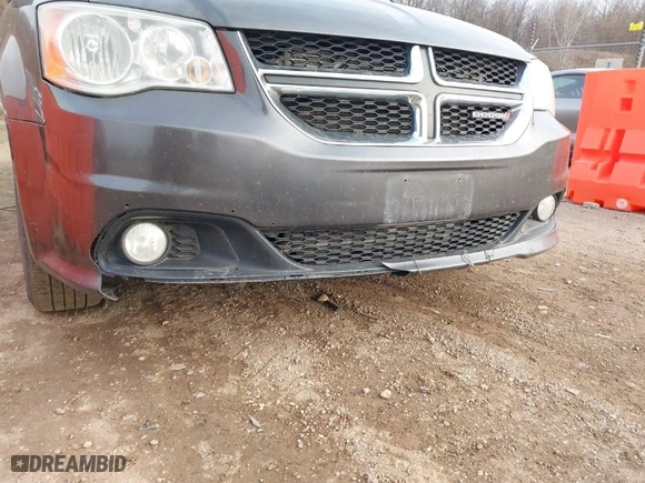 2019 Dodge Grand Caravan SXT with VIN 2C4RDGCG9KR621193, listed as a IAAI auction lot 41570938 with 40,529 mi miles. Bid and sale history available at carsss.com. Image 6.