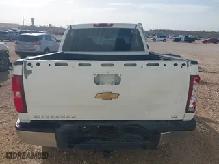 2007 Chevrolet Silverado 1500 LT w/1LT with VIN 2GCEC13C071548412, listed as a IAAI auction lot 41749608 with 224,313 mi miles. Bid and sale history available at carsss.com. Image 16.